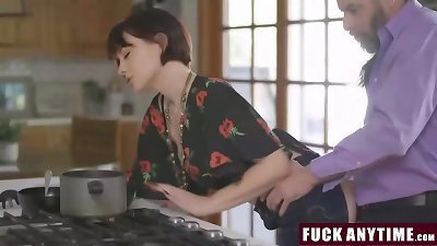 FuckAnytime.com - daughter and mom Give parent Freeuse Access All the Time - Angeline Red, Jessica Ryan
