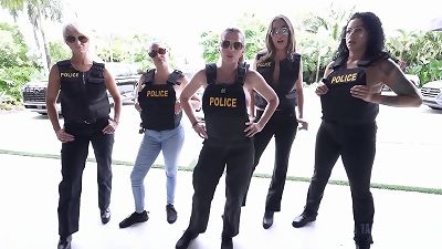 beat Cops switch roles assfuck cougar gangbang - Cory haunt - Taboo warmth - Luke Longly