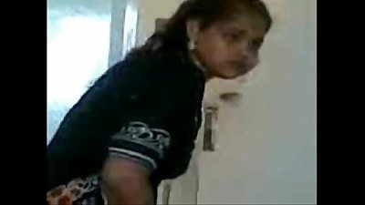 India Hira Mandi group hook-up with Hindi audio